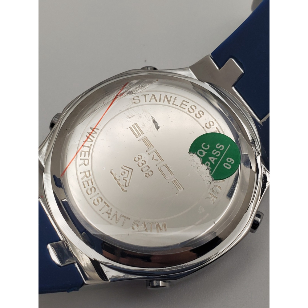 Mens Digital Watch - Picture 8 of 12